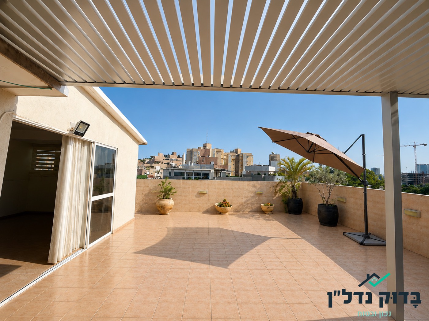 מקלף 23 - דירת גג 6 חדרים - תמונה 6