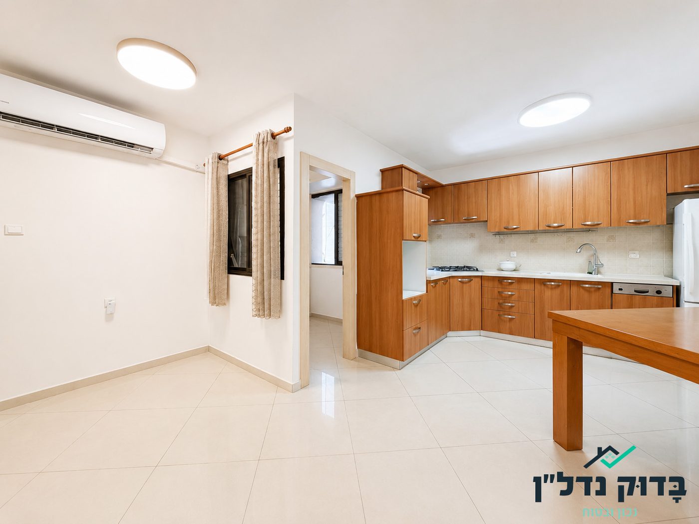 רבינוביץ 32 - 5 חדרים משופצת עם חניה 16 מ״ר בטאבו - תמונה 4