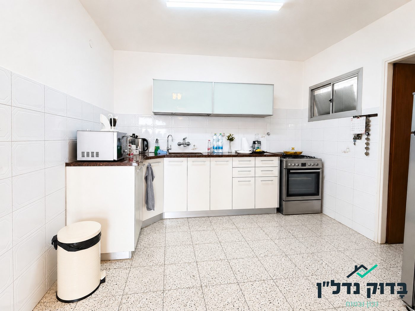 רבינוביץ 37 - 4 חדרים בקומה 6 עם חניה 16 מ״ר בטאבו - תמונה 5